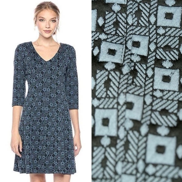 TAYLOR V Neck Jacquard A-Line Dress Geometric Quiet Luxury Designer Size 4‎ - Picture 1 of 15